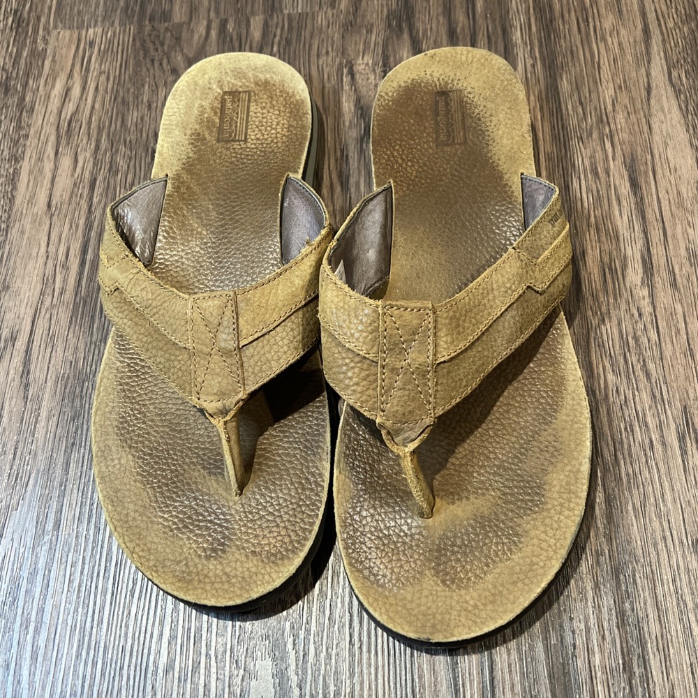 Patagonia leather thong sandals logo Size 13 In Tan Brown